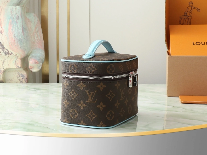 Breathable LX Cosmetic Bags 9212