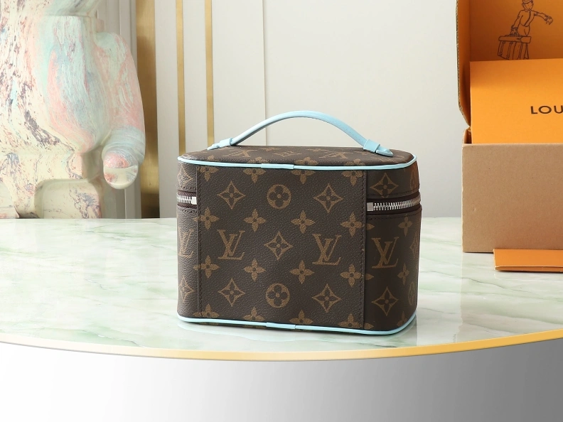 Breathable LX Cosmetic Bags 9212