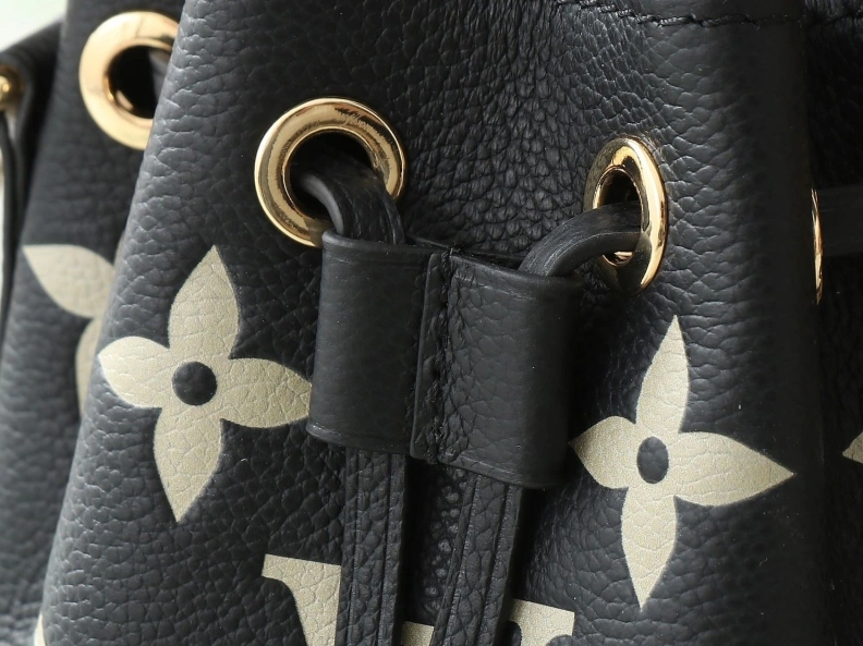 LX Bucket Bags Sophisticated 9400