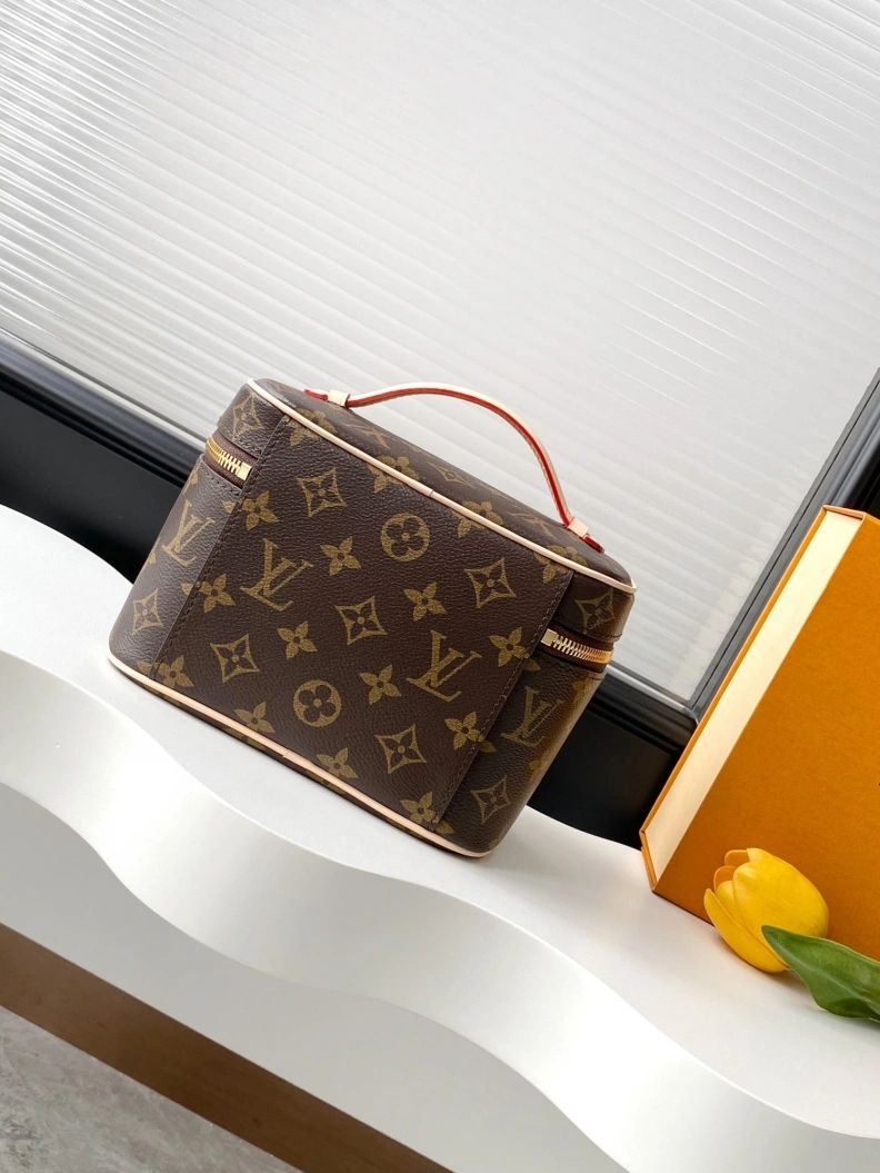 LX Cosmetic Bags Comfortable 9205