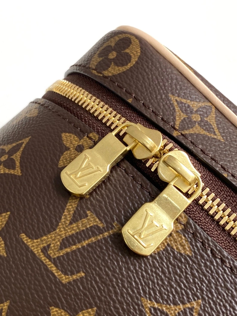 LX Cosmetic Bags Comfortable 9205