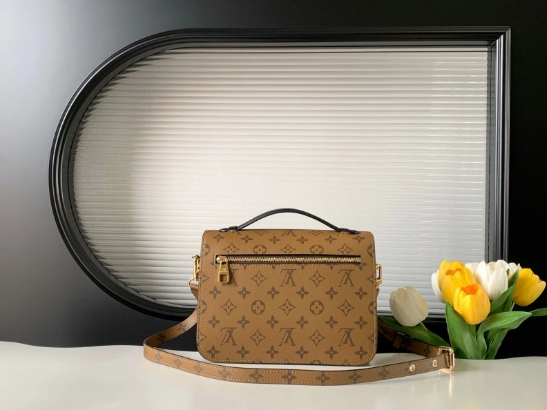Soft LX Top Handle Bags 8365