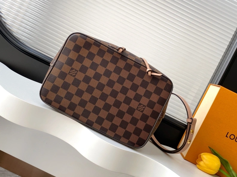 LX Bucket Bags Refined 9420