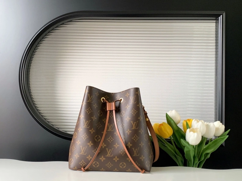 StreetReady LX Bucket Bags 9379
