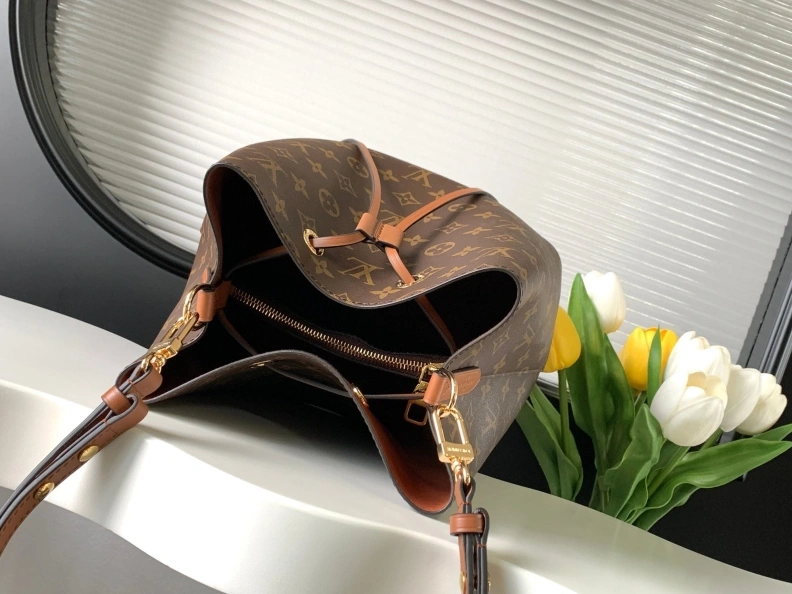 StreetReady LX Bucket Bags 9379