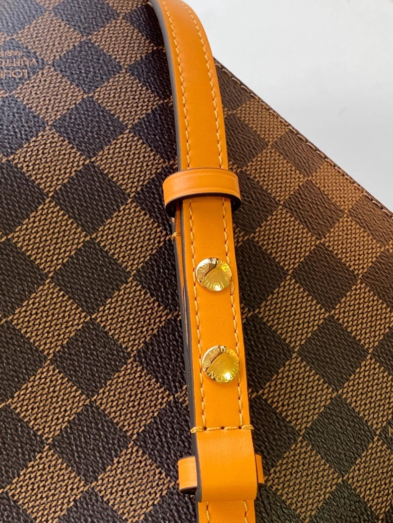 Modern LX Bucket Bags 9384
