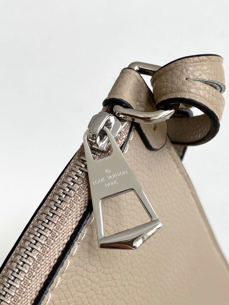 SportInspired LX Top Handle Bags 8374