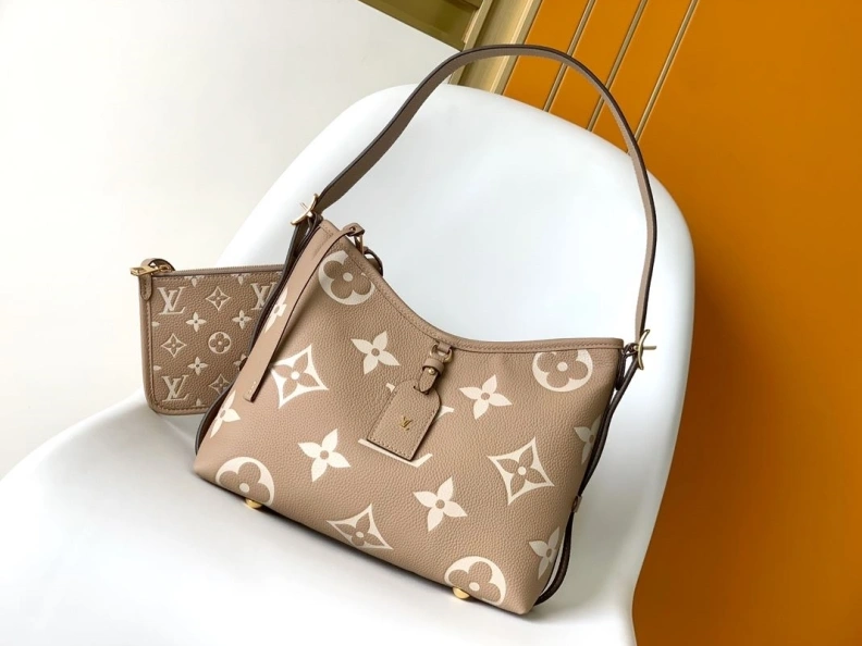 DailyWear LX Top Handle Bags 8371