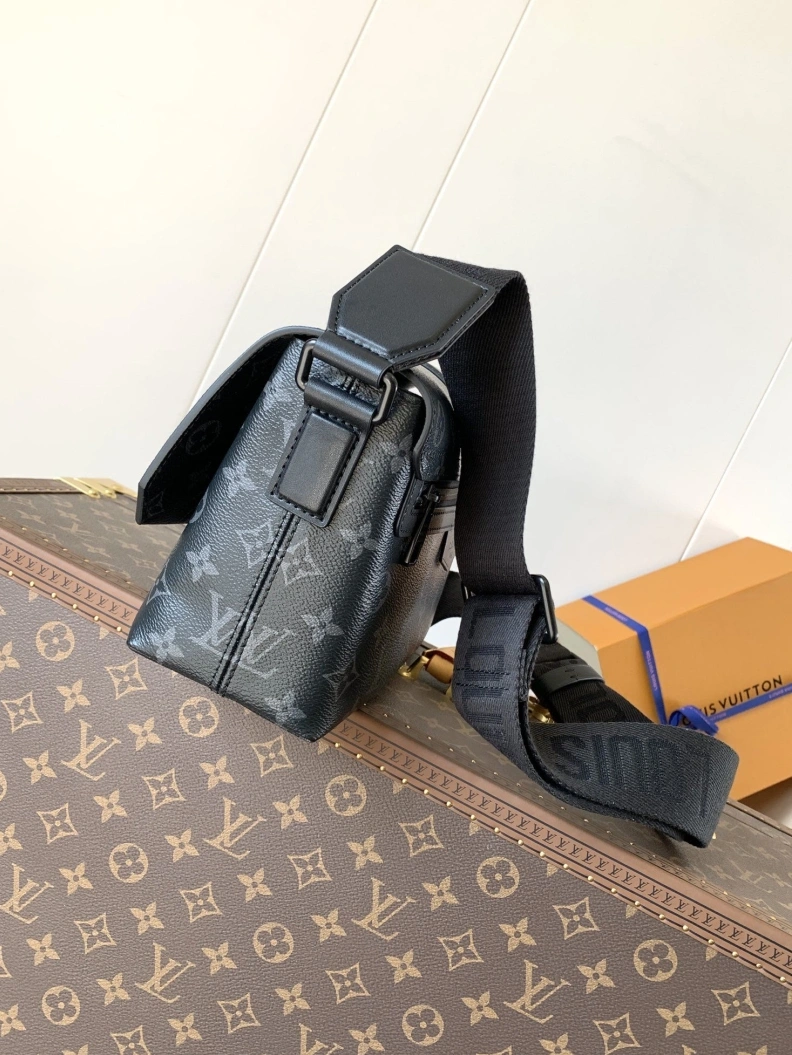Durable LX Waist & Chest Packs 8027