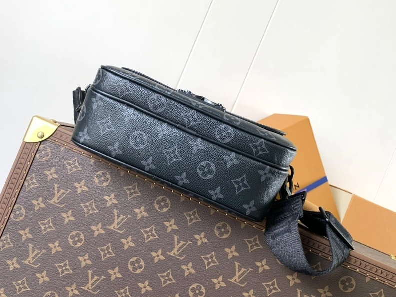 Fashionable LX Waist & Chest Packs 8026