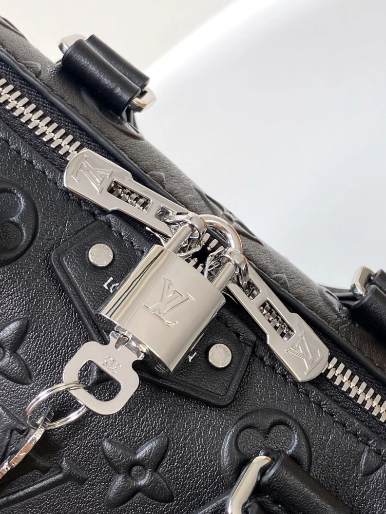 Classic LX Speedy Bags 8557