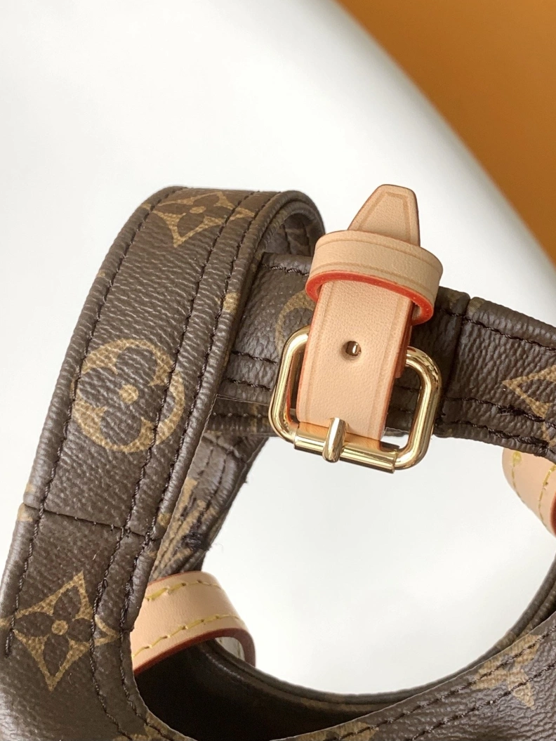 Cozy LX Top Handle Bags 8348