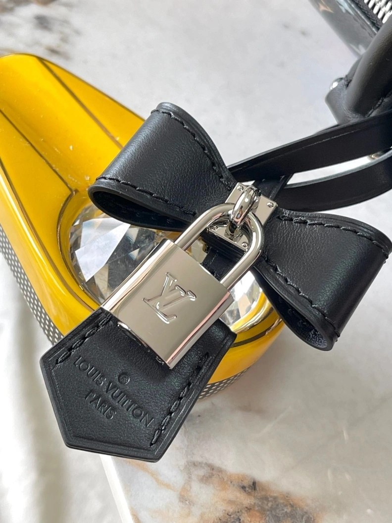 Practical LX Top Handle Bags 8333