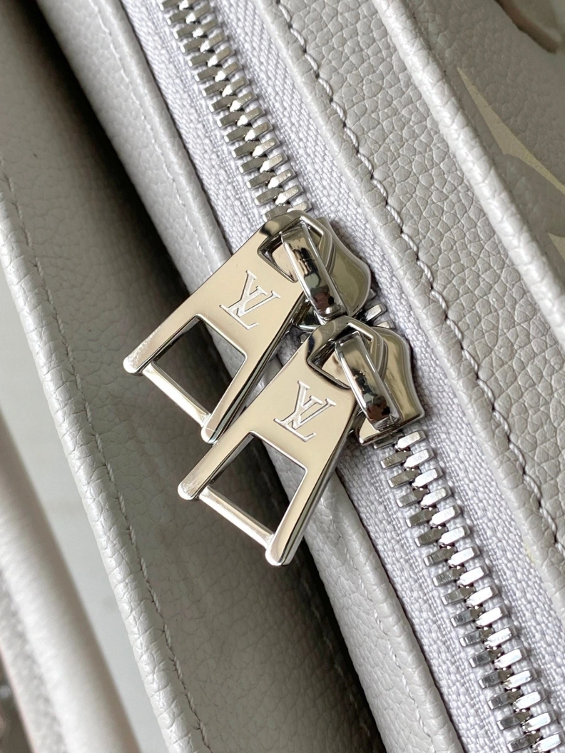 Modern LX Top Handle Bags 8360