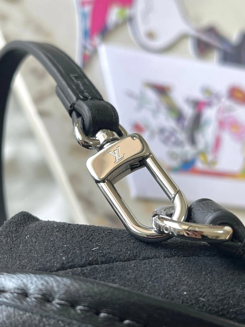 LX Top Handle Bags WellDesigned 8357