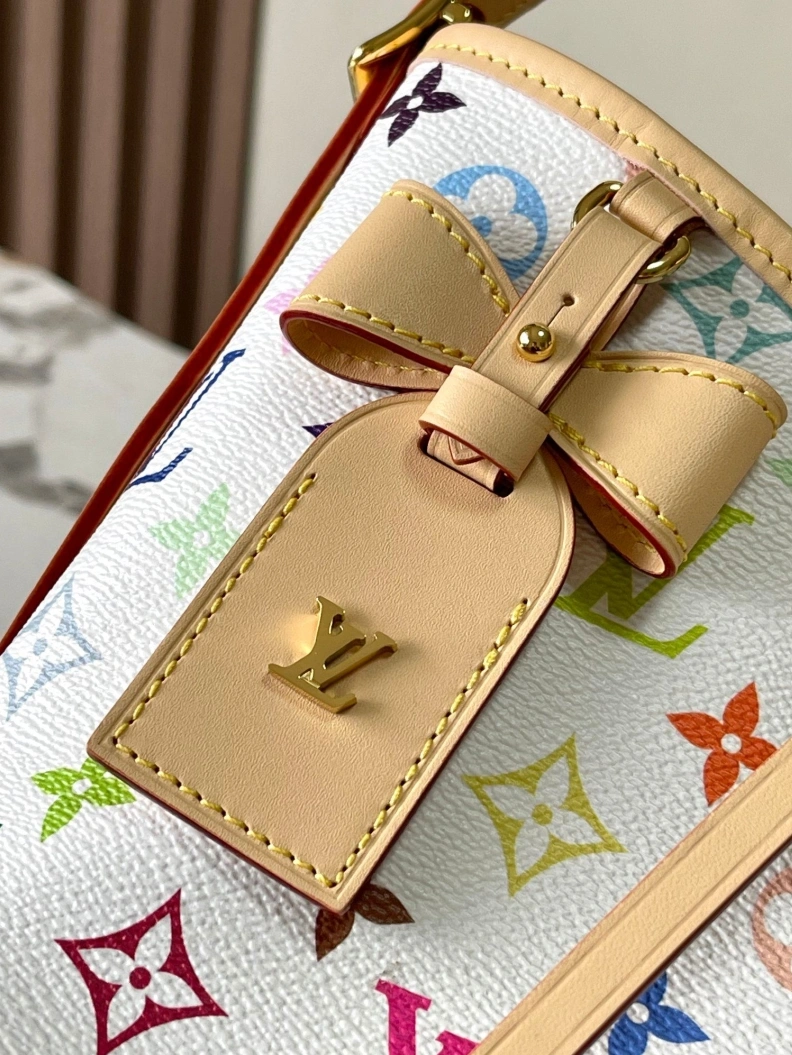 EyeCatching LX Top Handle Bags 8345