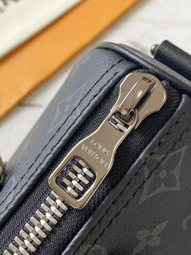 Fashionable LX Travel Bags 8121