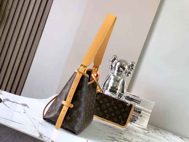 Vibrant LX Top Handle Bags 8336