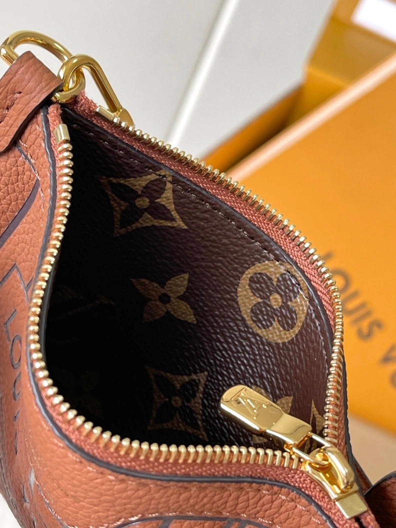 Bold LX Shopping Bags 8682