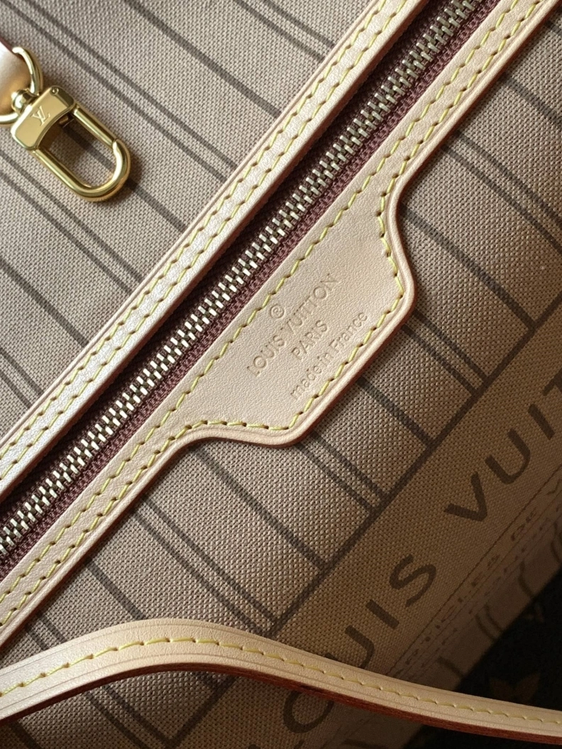 Popular LX Shopping Bags 8678