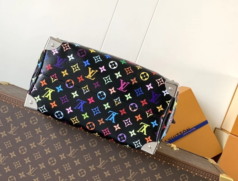 NewStyle LX Travel Bags 8139