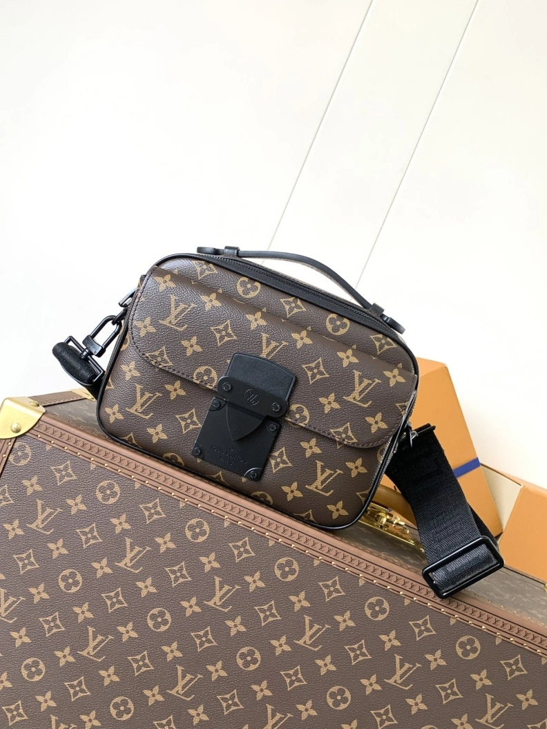 LX Satchel bags GoAnywhere 8953