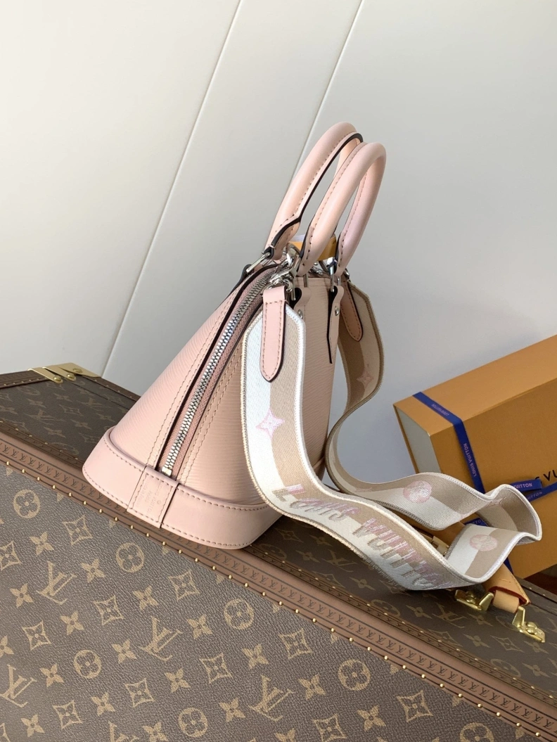 Fashionable LX Top Handle Bags 8332