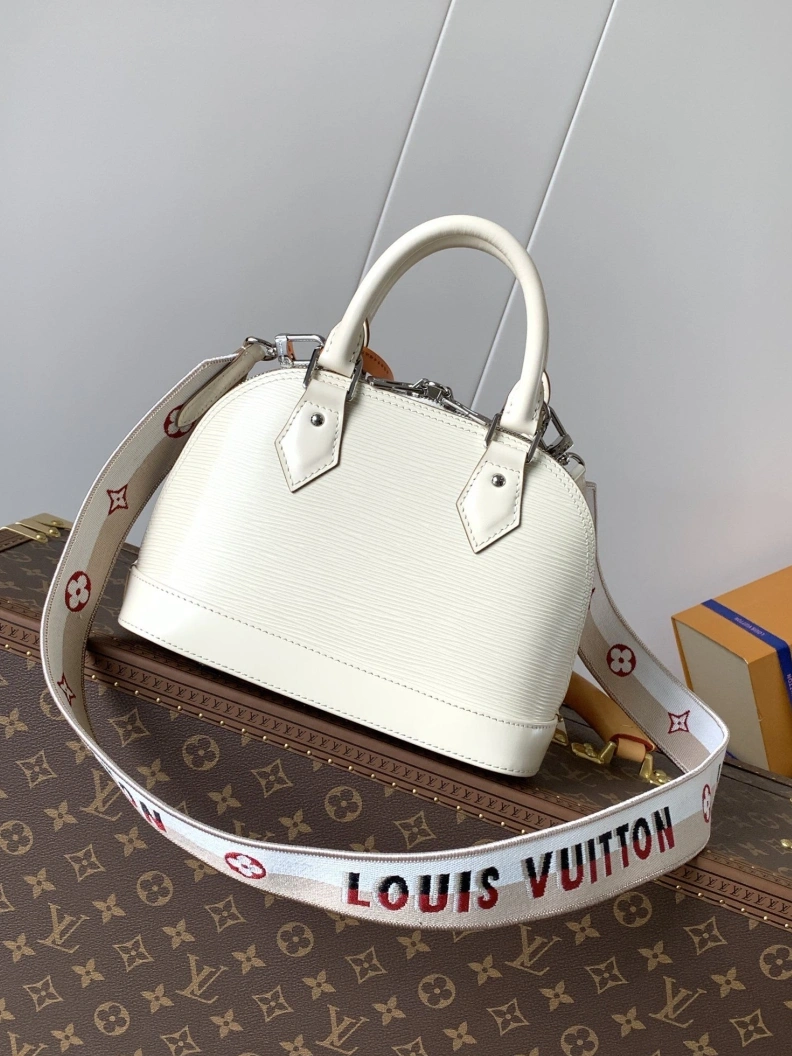 LX Top Handle Bags Sleek 8322