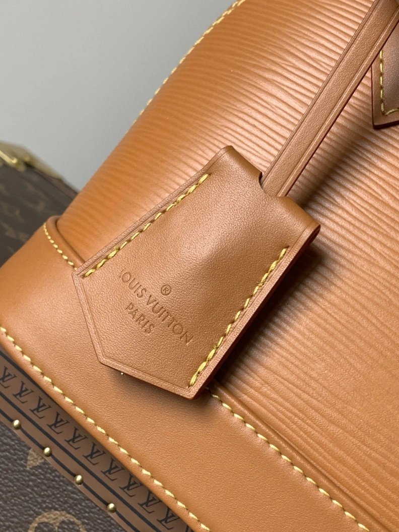 LX Top Handle Bags Bold 8311