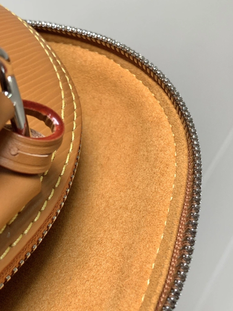 LX Top Handle Bags Bold 8311