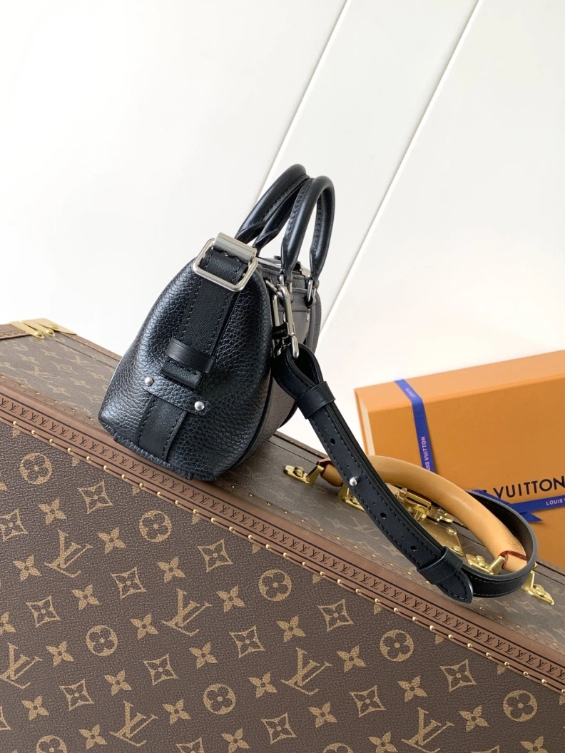 Efficient LX Top Handle Bags 8318