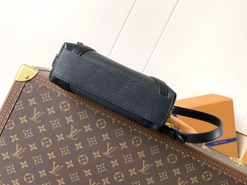 Efficient LX Top Handle Bags 8318