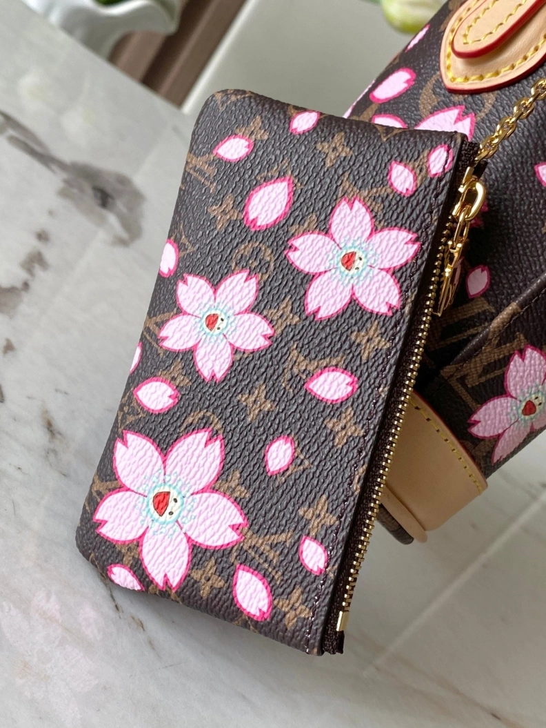Versatile LX Top Handle Bags 8306