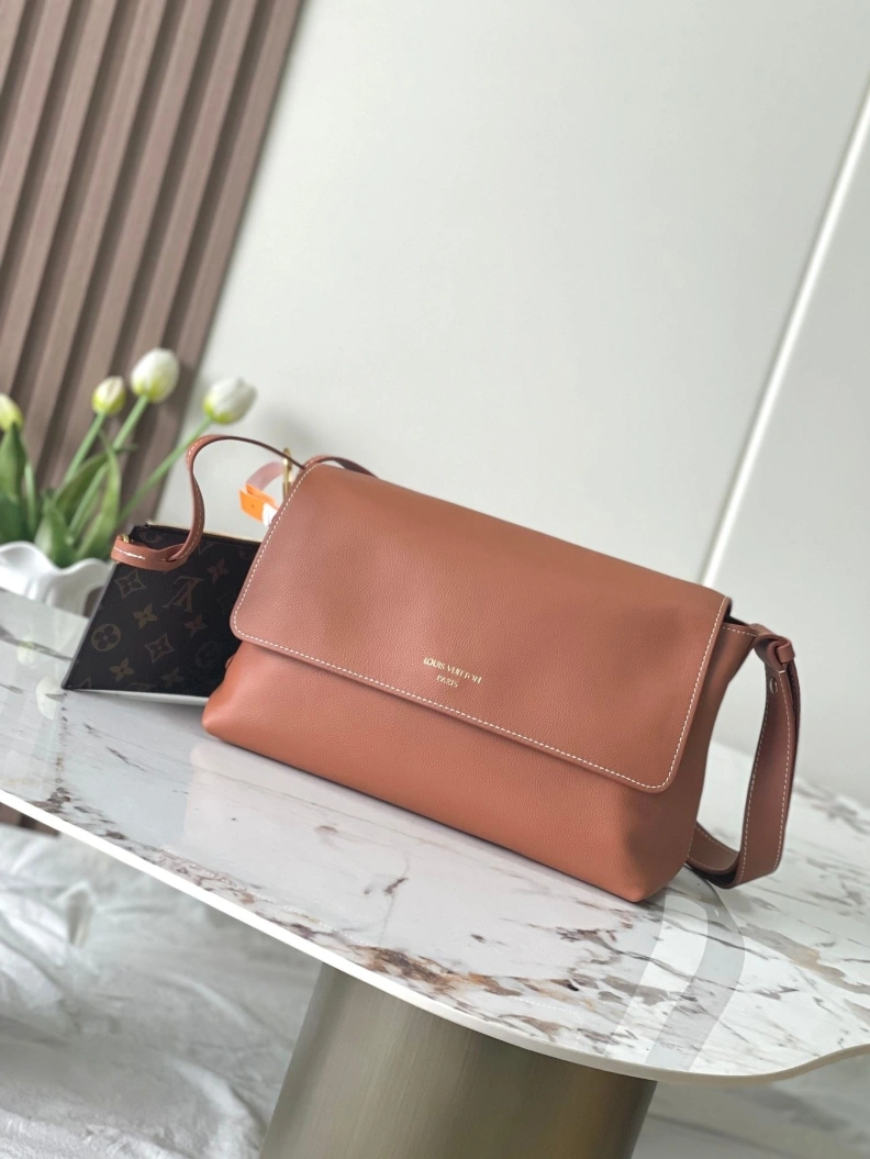 Modern LX Satchel bags 8950