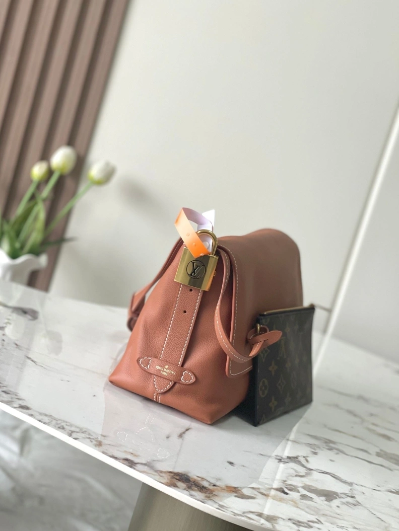 Modern LX Satchel bags 8950