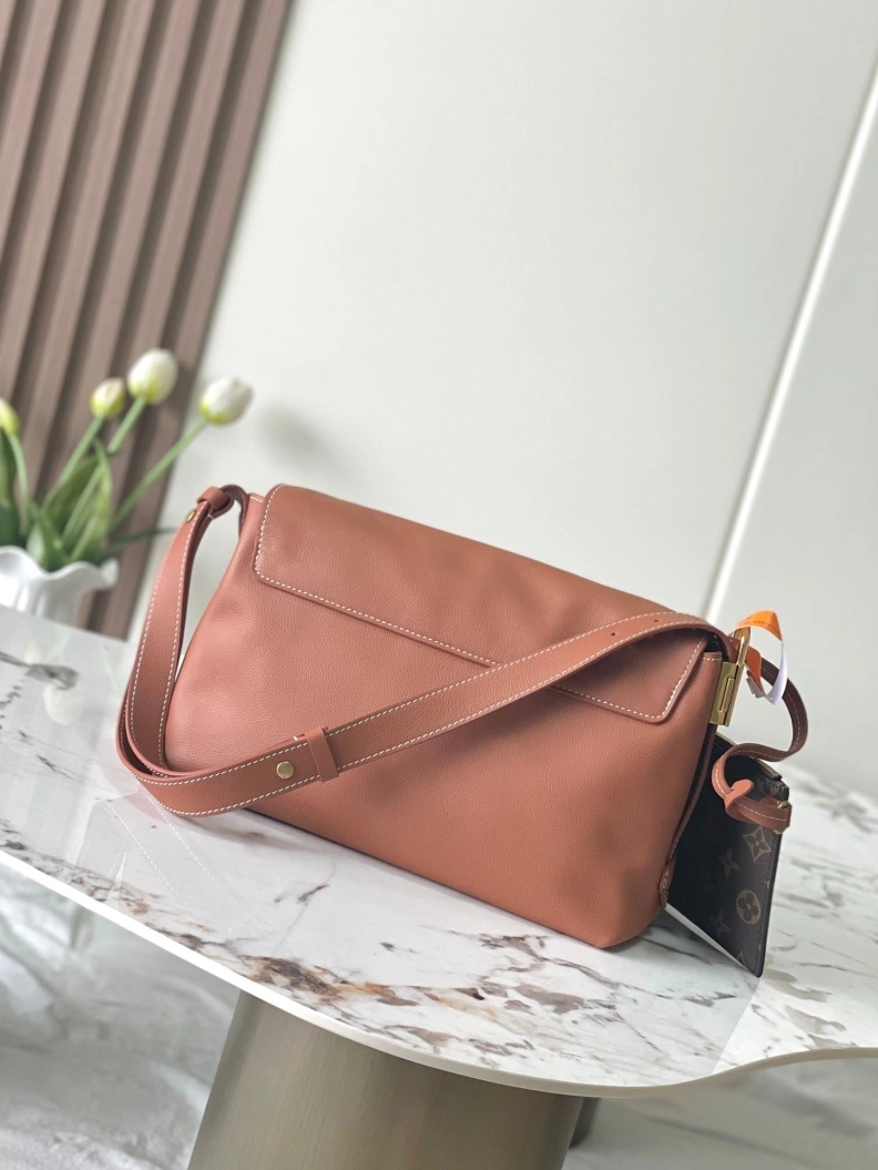 Modern LX Satchel bags 8950