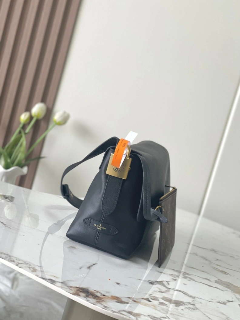 Sophisticated LX Satchel bags 8947