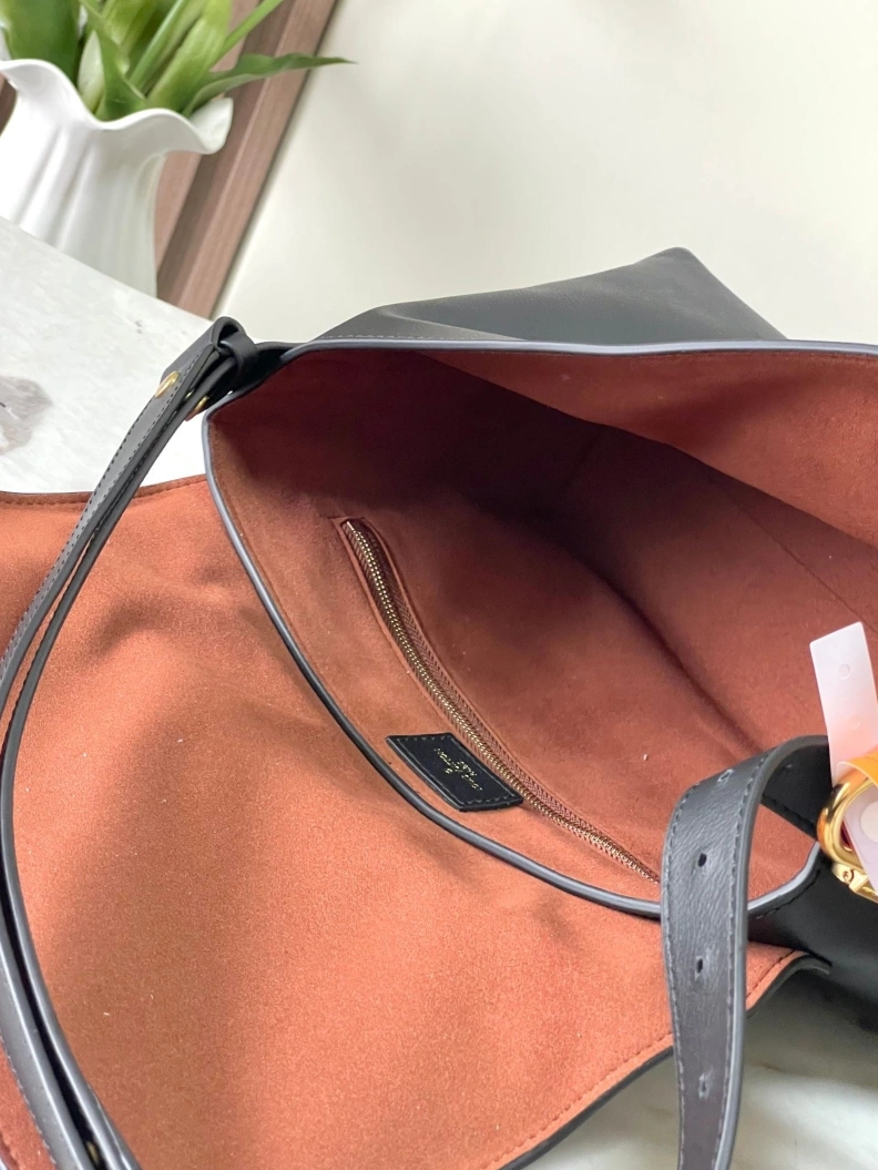Sophisticated LX Satchel bags 8947