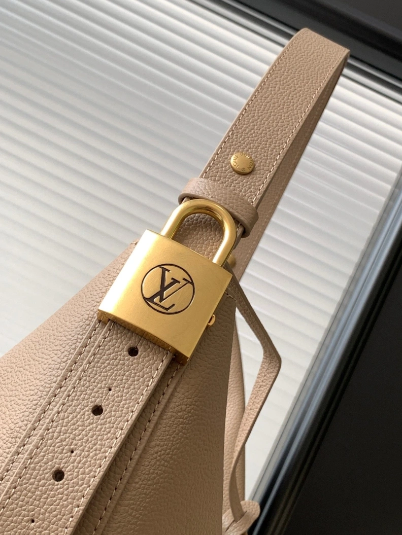 Elegant LX Top Handle Bags 8293