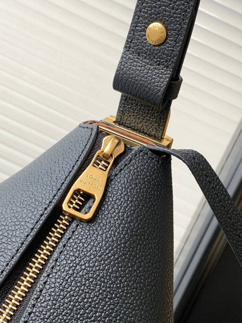 Flexible LX Top Handle Bags 8313