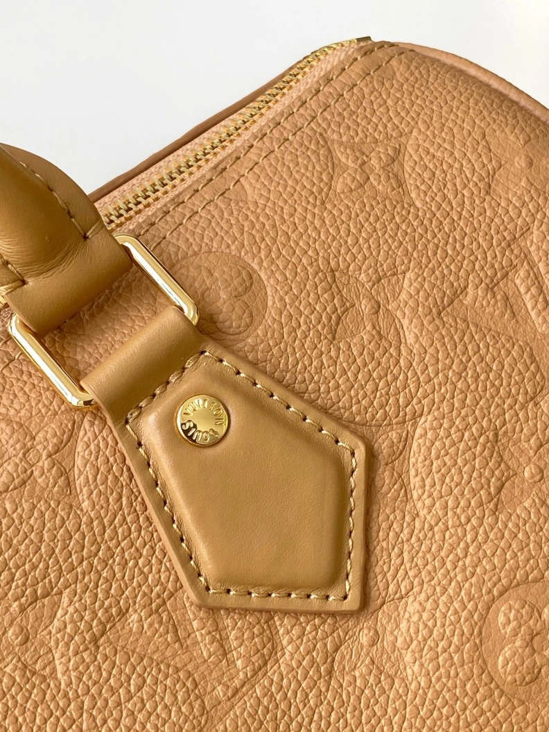 Vibrant LX Speedy Bags 8524