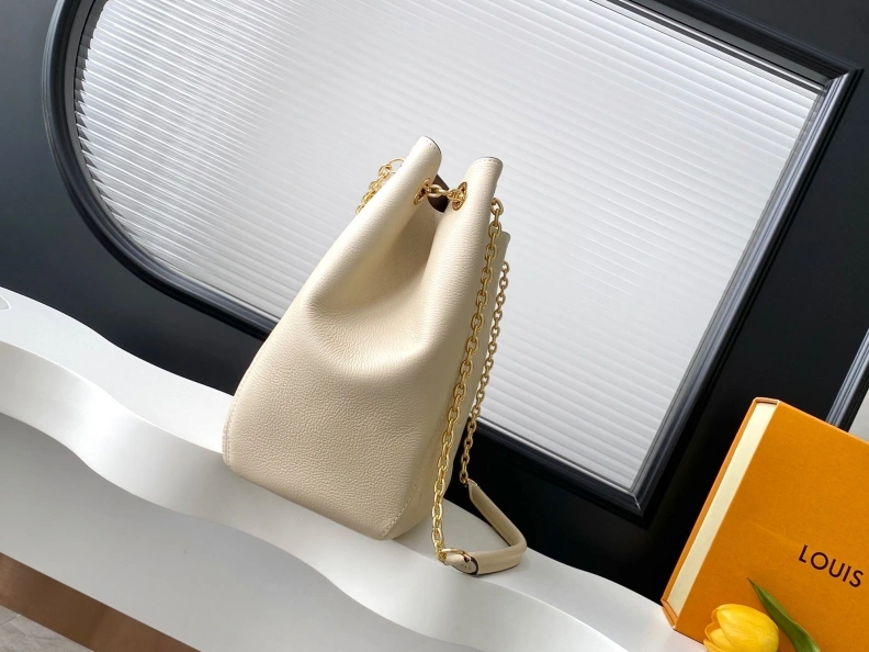 LX Satchel bags Timeless 8948