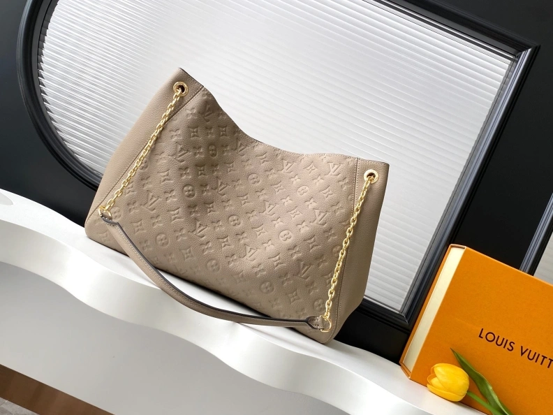 Trendsetting LX Satchel bags 8941