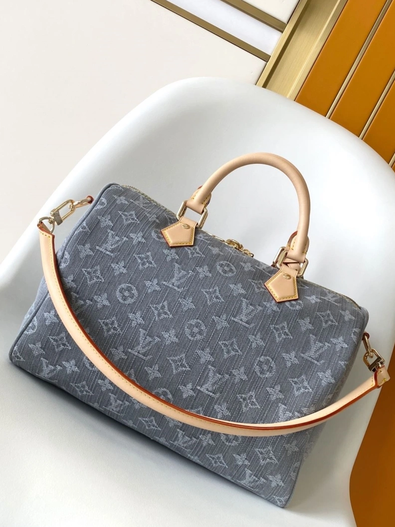 LX Travel Bags EyeCatching 8128