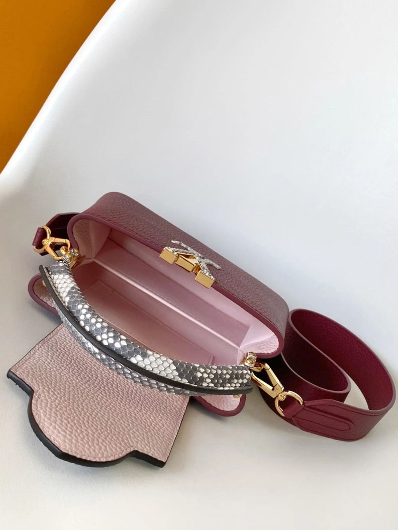 Versatile LX Caxucines Bags 9305