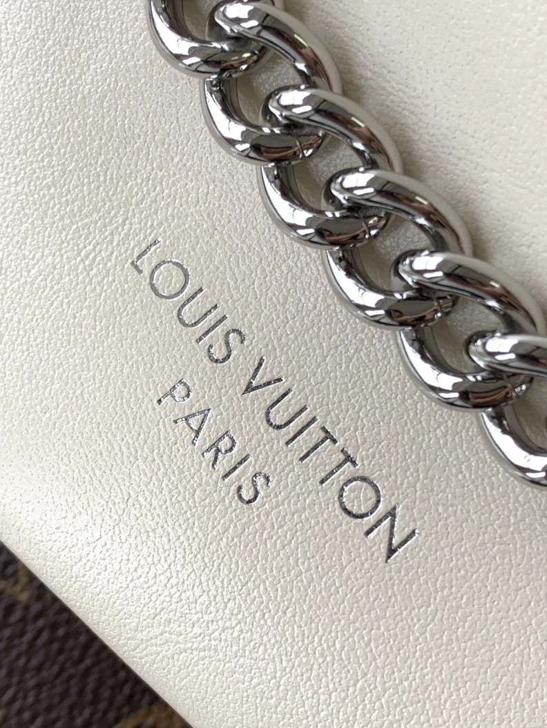 LX Satchel bags Timeless 8933