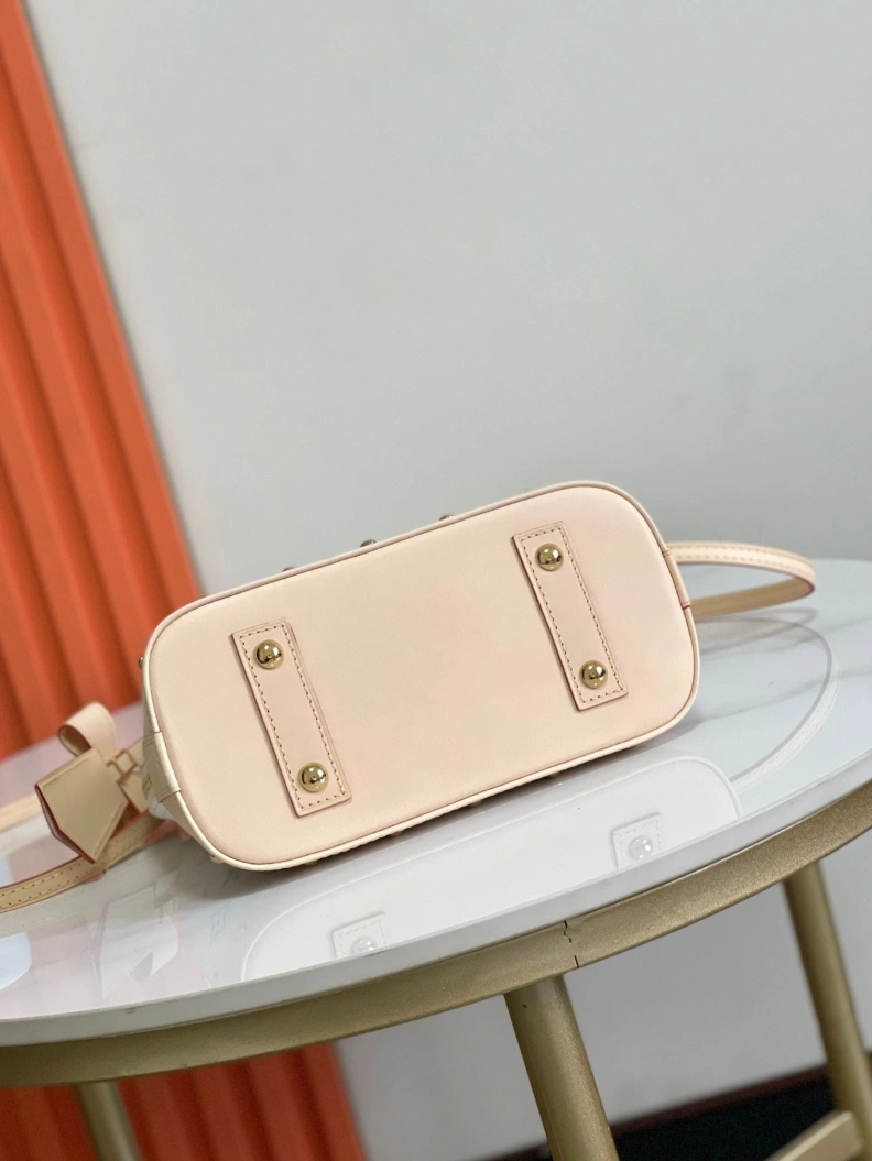 LX Top Handle Bags Soft 8278