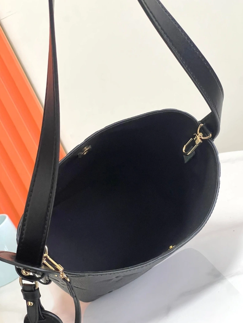 LX Satchel bags Practical 8935