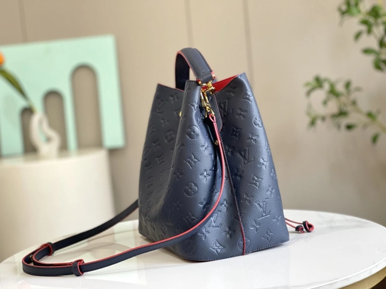 Versatile LX Bucket Bags 9363