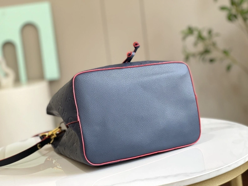 Versatile LX Bucket Bags 9363